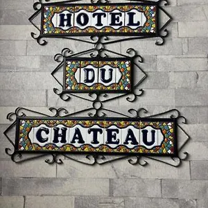 Du Chateau Hotel
