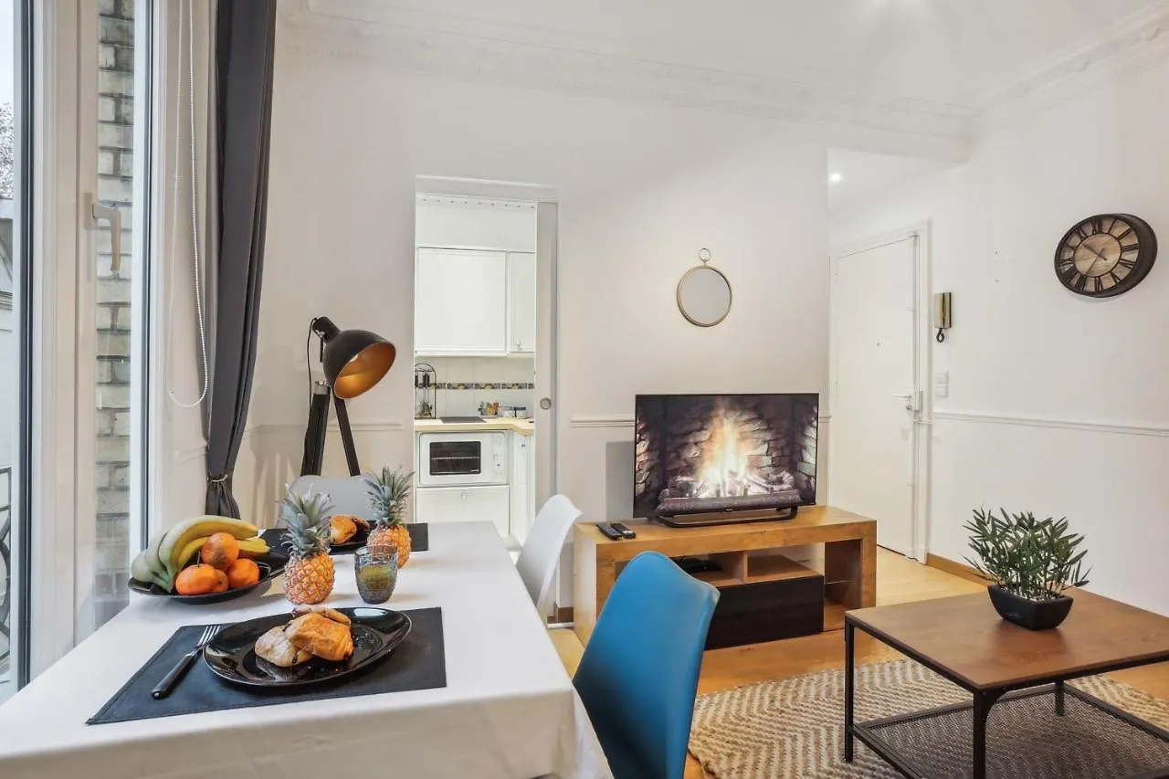 Bed and Breakfast Superbe 2 pièces au cœur du XVIème à Paris Couette-café